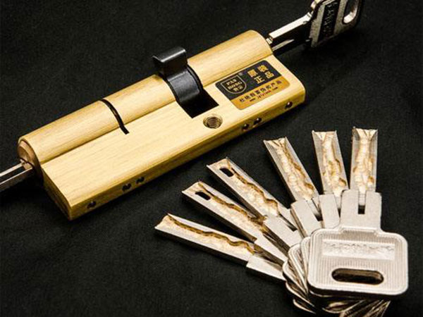 东湖24小时上门开锁公司